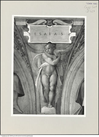 Vorderseite von Musei Vaticani [https://www.deutsche-digitale-bibliothek.de/content/lizenzen/rv-ez/] Die Sixtinische DeckePropheten und SibyllenJesaias - Ausschnitt: Namenstafel mit Zwickelputto, bh508794_recto. Foto.