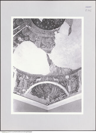 Vorderseite von ICCD [https://www.deutsche-digitale-bibliothek.de/content/lizenzen/rv-ez/] Szenen aus dem Leben Christi, Apostel und EvangelistensymboleSzenen aus dem Leben Christi: die Frauen vor dem leeren Grab Christi - Gesamtansicht, bh510110_recto. Foto.