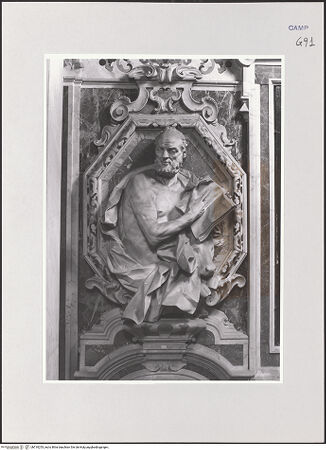 Vorderseite von ICCD [https://www.deutsche-digitale-bibliothek.de/content/lizenzen/rv-ez/] Wanddekoration der Cappella di San GennaroDer Evangelist Lukas - Gesamtansicht, bh510253_recto. Foto.