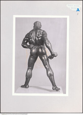 Vorderseite von Rijksmuseum [https://www.deutsche-digitale-bibliothek.de/content/lizenzen/rv-ez/] Hercules Pomarius - Rückenansicht, bh510292_recto. Foto.