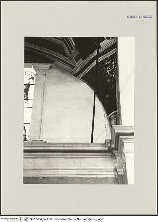 Vorderseite von Bibliotheca Hertziana [https://www.deutsche-digitale-bibliothek.de/content/lizenzen/rv-fz/] Santa Maria del Popolo - Chor, Nordwand, Gewölbeansatz, bh510404_recto. Foto.