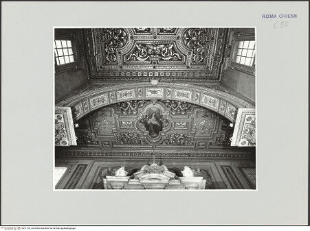 Vorderseite von Sopr. BAS ROMA [https://www.deutsche-digitale-bibliothek.de/content/lizenzen/rv-ez/] Kassettendecke - Querschiff, bh511552_recto. Foto.