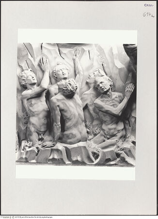 Vorderseite von Pedicini, Luciano [https://www.deutsche-digitale-bibliothek.de/content/lizenzen/rv-ez/] Altarretabel mit der Madonna delle Grazie zwischen den heiligen Cataldus und Agnellus und den Stiftern Giovanni Maria Poderico und Federico PodericoMadonna delle Grazie - Detail: im Fegefeuer um Gnade flehende Seelen, bh515358_recto. Foto: Pedicini, Luciano.