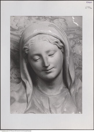 Vorderseite von Pedicini, Luciano [https://www.deutsche-digitale-bibliothek.de/content/lizenzen/rv-ez/] Altarretabel mit der Madonna delle Grazie zwischen den heiligen Cataldus und Agnellus und den Stiftern Giovanni Maria Poderico und Federico PodericoMadonna delle Grazie - Detail: Maria, bh515366_recto. Foto: Pedicini, Luciano.