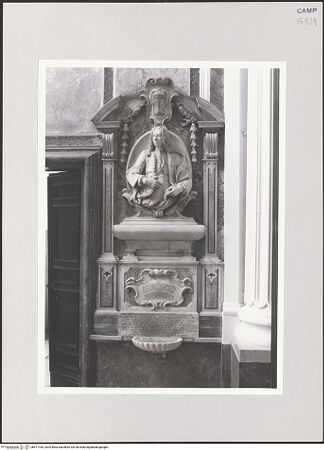 Vorderseite von ICCD [https://www.deutsche-digitale-bibliothek.de/content/lizenzen/rv-ez/] Grabmal des Gennaro Acampora (gest. 1738) - Gesamtansicht, bh517165_recto. Foto.