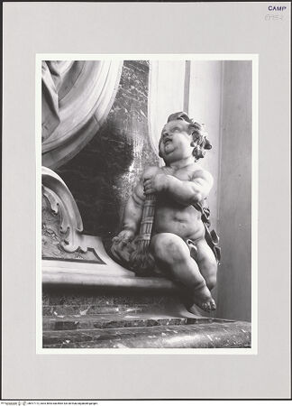 Vorderseite von ICCD [https://www.deutsche-digitale-bibliothek.de/content/lizenzen/rv-ez/] Grabmal des Herzogs Carlo Danza (gest. 1761) - Detail: Putto, bh517172_recto. Foto.