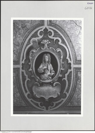 Vorderseite von ICCD [https://www.deutsche-digitale-bibliothek.de/content/lizenzen/rv-ez/] Grabmal des Francesco Saverio Gurgo (gest. 1715) - Gesamtansicht, bh517178_recto. Foto.