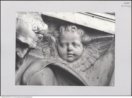 Vorderseite von Pedicini, Luciano [https://www.deutsche-digitale-bibliothek.de/content/lizenzen/rv-ez/] LavaboGottvater, segnend - Detail: Cherub, bh517391_recto. Foto: Pedicini, Luciano.