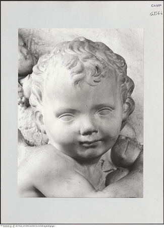 Vorderseite von Pedicini, Luciano [https://www.deutsche-digitale-bibliothek.de/content/lizenzen/rv-ez/] Der Altar von Monteoliveto (Altare del Pezzo)Festonhaltende Putti - Detail: Putto, rechts, Kopf, bh517450_recto. Foto: Pedicini, Luciano.