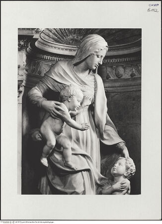 Vorderseite von Pedicini, Luciano [https://www.deutsche-digitale-bibliothek.de/content/lizenzen/rv-ez/] Marienaltar (Altar der Familie Ligorio)Madonna mit dem Johannesknaben - Detail: Maria mit Kind, Johannesknabe, bh518135_recto. Foto: Pedicini, Luciano.