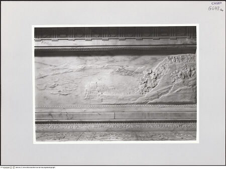 Vorderseite von Pedicini, Luciano [https://www.deutsche-digitale-bibliothek.de/content/lizenzen/rv-ez/] Grabmal des Vizekönigs Don Pedro di Toledo (gest. 1553) und seiner Gemahlin Maria Ossorio PimentelDon Pedro di Toledo stürmt gegen Barbarossa auf Baia zu und schlägt ihn in die Flucht (rechte Seite) - Gesamtansicht, bh518137_recto. Foto: Pedicini, Luciano.