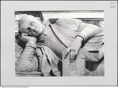 Vorderseite von Pedicini, Luciano [https://www.deutsche-digitale-bibliothek.de/content/lizenzen/rv-ez/] Grabmal des Ludovico Montalto - Gisant, Oberkörper, bh518253_recto. Foto: Pedicini, Luciano.