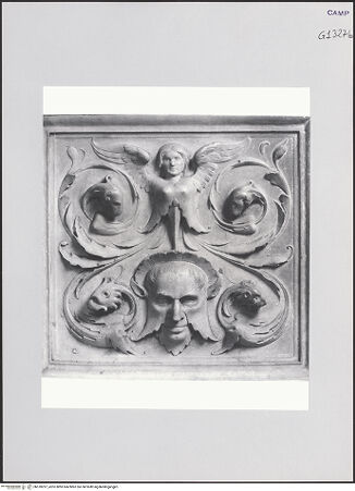 Vorderseite von Pedicini, Luciano [https://www.deutsche-digitale-bibliothek.de/content/lizenzen/rv-ez/] Grabmal des Baldassarre Ricca (gest. 1518) - Sockelzone der Rahmenarchitektur, Detail, rechte Seite, bh518297_recto. Foto: Pedicini, Luciano.