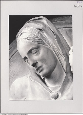 Vorderseite von Pedicini, Luciano [https://www.deutsche-digitale-bibliothek.de/content/lizenzen/rv-ez/] Grabmal des Baldassarre Ricca (gest. 1518)Sarkophag und Madonna - Tondo mit Maria und Kind, Detail: Maria, bh518302_recto. Foto: Pedicini, Luciano.