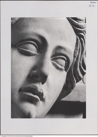 Vorderseite von Pedicini, Luciano [https://www.deutsche-digitale-bibliothek.de/content/lizenzen/rv-ez/] Grabmal des Königs Ladislaus (gest. 1414)Die Kardinaltugenden (Temperantia, Fortutudo, Prudentia) und Großzügigkeit (Magnanimitas) - Justitia, Detail, Kopf, bh518359_recto. Foto: Pedicini, Luciano.