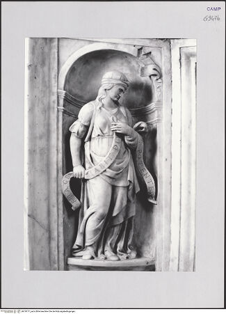 Vorderseite von Pedicini, Luciano [https://www.deutsche-digitale-bibliothek.de/content/lizenzen/rv-ez/] Tabernakelrahmen der Ikone von Santa Maria la BrunaAuferstehung Christi und Sybillen - Phrygische Sibylle, bh518717_recto. Foto: Pedicini, Luciano.