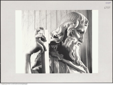 Vorderseite von Pedicini, Luciano [https://www.deutsche-digitale-bibliothek.de/content/lizenzen/rv-ez/] ApostelfigurenHeiliger Andreas - Detail, bh518871_recto. Foto: Pedicini, Luciano.