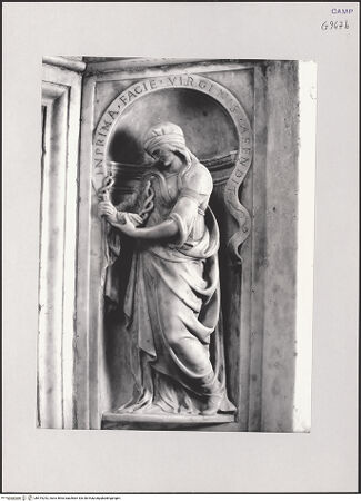 Vorderseite von Pedicini, Luciano [https://www.deutsche-digitale-bibliothek.de/content/lizenzen/rv-ez/] Tabernakelrahmen der Ikone von Santa Maria la BrunaAuferstehung Christi und Sybillen - Delphische oder cimmerische Sibylle, bh519242_recto. Foto: Pedicini, Luciano.