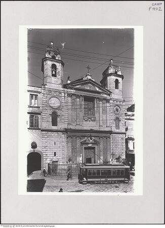 Vorderseite von ICCD [https://www.deutsche-digitale-bibliothek.de/content/lizenzen/rv-fz/] Santa Maria di Montesanto - Fassade, bh520270_recto. Foto.