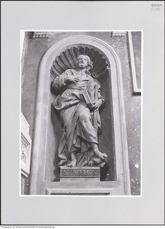 Vorderseite von ICCD [https://www.deutsche-digitale-bibliothek.de/content/lizenzen/rv-ez/] ApostelfigurenApostel Jakobus der Jüngere - Gesamtansicht, bh520292_recto. Foto.