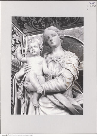 Vorderseite von ICCD [https://www.deutsche-digitale-bibliothek.de/content/lizenzen/rv-ez/] Madonna - Detail, bh521671_recto. Foto.