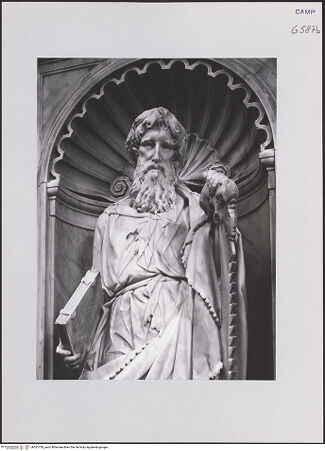 Vorderseite von ICCD [https://www.deutsche-digitale-bibliothek.de/content/lizenzen/rv-ez/] WandaltarDer Apostel Simon - Detail: Oberkörper, bh521709_recto. Foto.