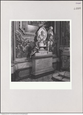 Vorderseite von ICCD [https://www.deutsche-digitale-bibliothek.de/content/lizenzen/rv-ez/] Grabmal des Herzogs Giovanni Assenzio de Goyzueta - Gesamtansicht, bh521718_recto. Foto.