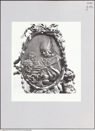 Vorderseite von ICCD [https://www.deutsche-digitale-bibliothek.de/content/lizenzen/rv-ez/] Die mildtätige Gabe des heiligen Thomas von Villanova - Medaillon, bh521728_recto. Foto.