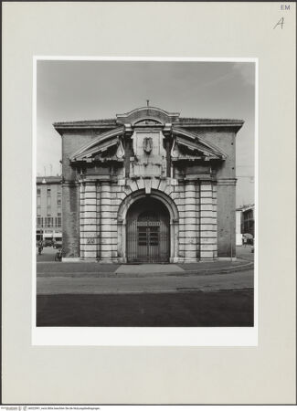 Vorderseite von Chemollo, Alessandra [https://www.deutsche-digitale-bibliothek.de/content/lizenzen/rv-ez/] Porta Paula & Porta Reno - Gesamtansicht, bh522991_recto. Foto: Chemollo, Alessandra.