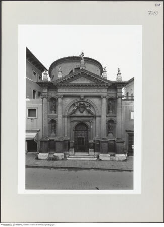 Vorderseite von Chemollo, Alessandra [https://www.deutsche-digitale-bibliothek.de/content/lizenzen/rv-ez/] San Carlo - Fassade, bh522992_recto. Foto: Chemollo, Alessandra.