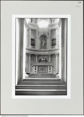 Vorderseite von Chemollo, Alessandra [https://www.deutsche-digitale-bibliothek.de/content/lizenzen/rv-ez/] San GirolamoSanti Simone e Taddeo - Rotonda dei Santi Simone e Taddeo, Altar, bh524749_recto. Foto: Chemollo, Alessandra.