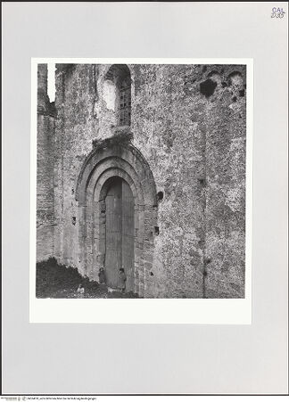 Vorderseite von Bibliotheca Hertziana [https://www.deutsche-digitale-bibliothek.de/content/lizenzen/rv-fz/] CattedraleWestfassade - Hauptportal, bh524810_recto. Foto: Schwarz, Heinrich Mathias.