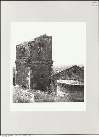 Vorderseite von Bibliotheca Hertziana [https://www.deutsche-digitale-bibliothek.de/content/lizenzen/rv-fz/] San Pietro ad Montes - Campanile und Apsis von Nordosten, bh525097_recto. Foto: Schwarz, Heinrich Mathias.