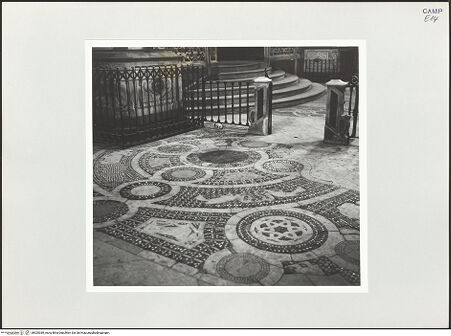 Vorderseite von Bibliotheca Hertziana [https://www.deutsche-digitale-bibliothek.de/content/lizenzen/rv-fz/] Detail, Presbyterium, links, bh525389_recto. Foto: Schwarz, Heinrich Mathias.