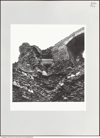 Vorderseite von Bibliotheca Hertziana [https://www.deutsche-digitale-bibliothek.de/content/lizenzen/rv-fz/] Fortezza AngioinaPalast Friedrichs II. - Mauerwerk und Anfang eines Gewöbes, bh526352_recto. Foto: Schwarz, Heinrich Mathias.