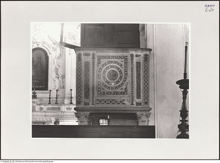 Vorderseite von Bibliotheca Hertziana [https://www.deutsche-digitale-bibliothek.de/content/lizenzen/rv-fz/] Detail, bh526402_recto. Foto: Schwarz, Heinrich Mathias.