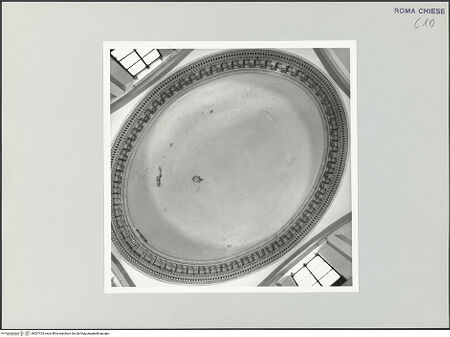 Vorderseite von Sopr. BAS ROMA [https://www.deutsche-digitale-bibliothek.de/content/lizenzen/rv-ez/] Sant'Andrea in Via Flaminia - Blick in die Kuppel, bh527433_recto. Foto.