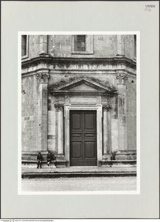 Vorderseite von Bibliotheca Hertziana [https://www.deutsche-digitale-bibliothek.de/content/lizenzen/rv-fz/] Südportal - Gesamtansicht, bh527477_recto. Foto: Schwarz, Heinrich Mathias.