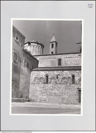 Vorderseite von Bibliotheca Hertziana [https://www.deutsche-digitale-bibliothek.de/content/lizenzen/rv-fz/] DuomoSüdflanke und Südquerhaus - Südflanke, Südquerhaus und Vierungskuppel von Südosten, bh528322_recto. Foto: Schwarz, Heinrich Mathias.