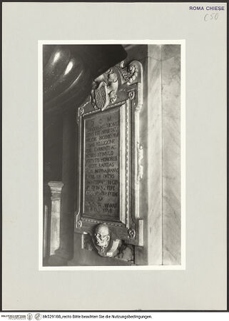 Vorderseite von Sopr. BAS ROMA [https://www.deutsche-digitale-bibliothek.de/content/lizenzen/rv-ez/] Grabstein für Carolus Micault - , bh529188_recto. Foto.