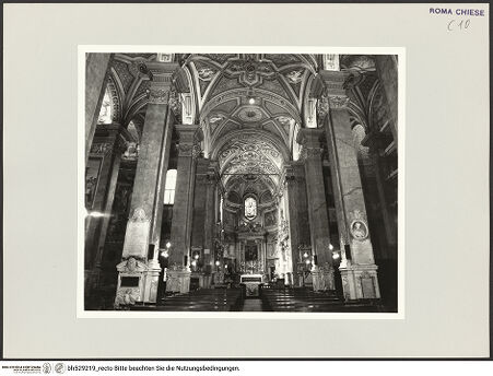 Vorderseite von Sopr. BAS ROMA [https://www.deutsche-digitale-bibliothek.de/content/lizenzen/rv-ez/] Santa Maria dell'AnimaMittelschiff - zum Chor, bh529219_recto. Foto.