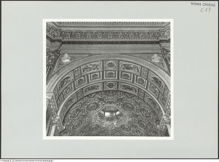 Vorderseite von Sopr. BAS ROMA [https://www.deutsche-digitale-bibliothek.de/content/lizenzen/rv-ez/] Gewölbedekoration - Choreingangsbogen, bh530830_recto. Foto.