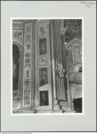 Vorderseite von Sopr. BAS ROMA [https://rightsstatements.org/page/CNE/1.0/] KapellenausstattungDie Heiligen Georg und Paulus sowie ein Porträt der Stifterin - , bh530845_recto. Foto.