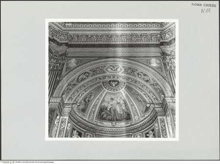 Vorderseite von Sopr. BAS ROMA [https://www.deutsche-digitale-bibliothek.de/content/lizenzen/rv-ez/] Kapellenausstattung - Kapelleneingangsbogen und Kalotte, bh530857_recto. Foto.