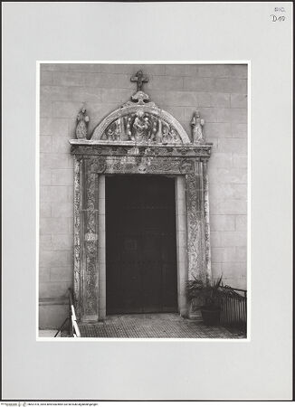 Vorderseite von Foto Marburg [https://www.deutsche-digitale-bibliothek.de/content/lizenzen/rv-ez/] Ostportal - Gesamtansicht, bh531470_recto. Foto: Gloc, Jan.