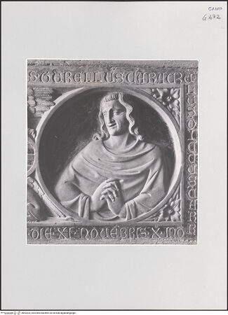 Vorderseite von Sopr. BAS NA [https://www.deutsche-digitale-bibliothek.de/content/lizenzen/rv-ez/] Sarkophagfront des Gurello Caracciolo (gest. 1402) - Detail: Johannes der Evangelist, bh532033_recto. Foto.