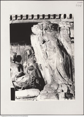 Vorderseite von Pedicini, Luciano [https://www.deutsche-digitale-bibliothek.de/content/lizenzen/rv-ez/] Grabmal des Königs Robert I.Untere Hälfte: Karyatiden, Sarkophag und Grabkammer - Vorhanghaltender Engel, rechts, bh532208_recto. Foto: Pedicini, Luciano.