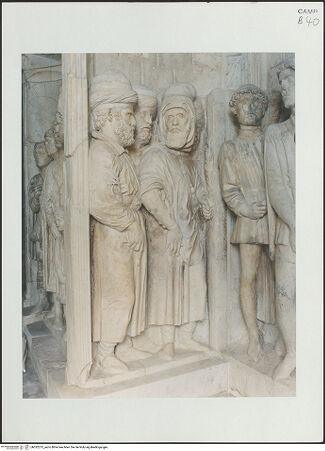 Vorderseite von Sopr. BAS NA [https://www.deutsche-digitale-bibliothek.de/content/lizenzen/rv-ez/] Triumphbogen Alfonsos VTriumphaler Einzug Alfons V. in NeapelGesandtschaft der Tunesier - Figuren rechts aussen, bh532275_recto. Foto.