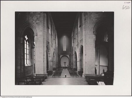 Vorderseite von Pedicini, Luciano [https://www.deutsche-digitale-bibliothek.de/content/lizenzen/rv-ez/] Sant'Eligio al Mercato - Mittel- und Querschiff von Osten, bh532454_recto. Foto: Pedicini, Luciano.