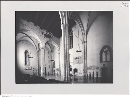 Vorderseite von Pedicini, Luciano [https://www.deutsche-digitale-bibliothek.de/content/lizenzen/rv-ez/] Santa ChiaraNonnenchor - Ansicht von Nordosten, bh532507_recto. Foto: Pedicini, Luciano.